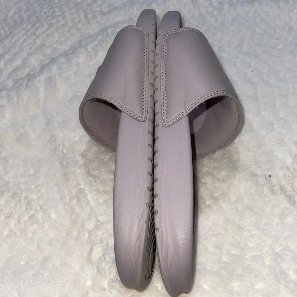 Nike Slides - Picture 5 of 8